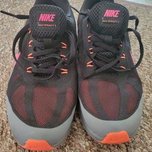 Women's Nike Air Max Dynasty 2 Performance Running Shoe